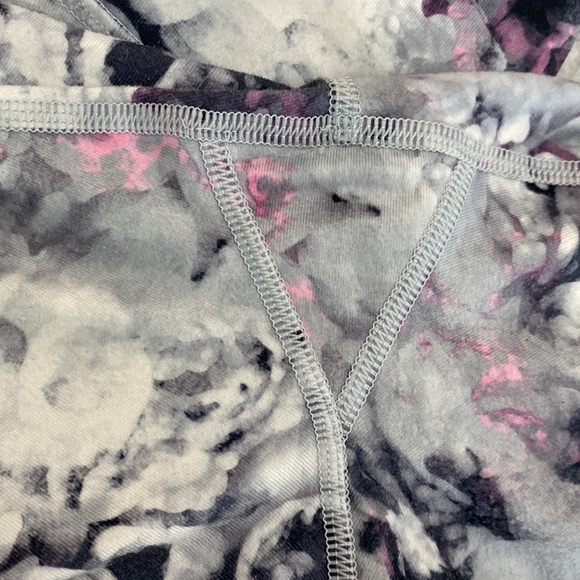 Lululemon wunder under - Picture 3 of 3